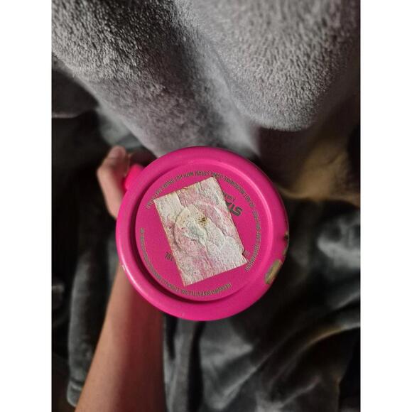 Stanley Fuchia colored mug - Picture 4 of 7